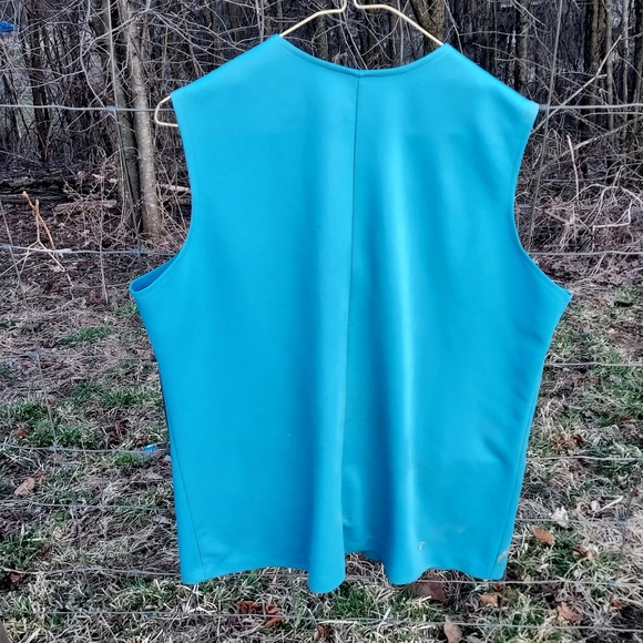 Last chance ~ Donating soon! 🙂 Vintage Women's vest - Picture 3 of 5